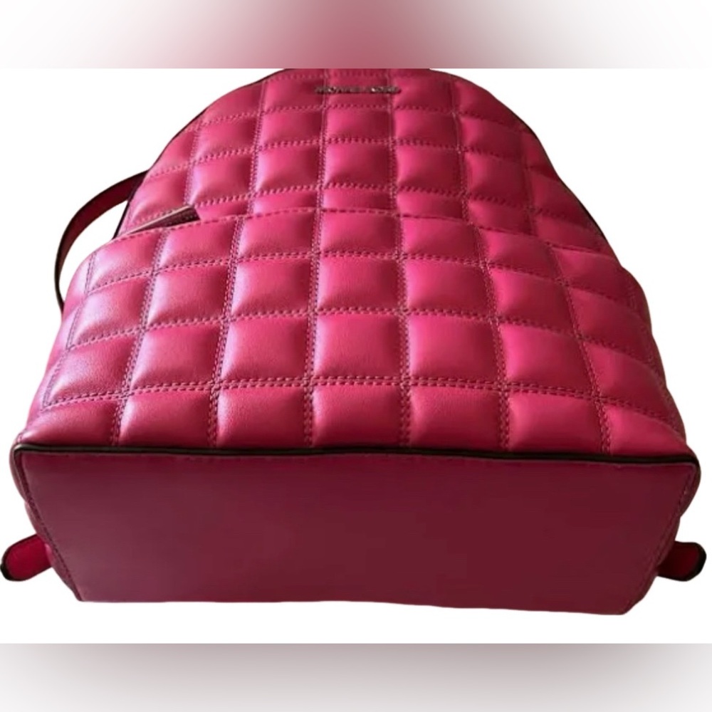 MICHAEL KORS SHEILA MEDIUM FRONT POCKET BACKPACK QUILTED DRAGONFRUIT - Picture 7 of 10